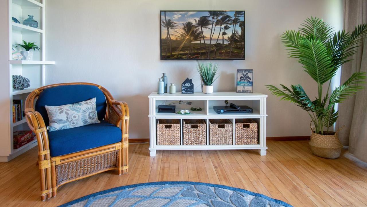 شقة Molokai Island Retreat With Beautiful Ocean Views And Pool - Newly Remodeled! Ualapue المظهر الخارجي الصورة