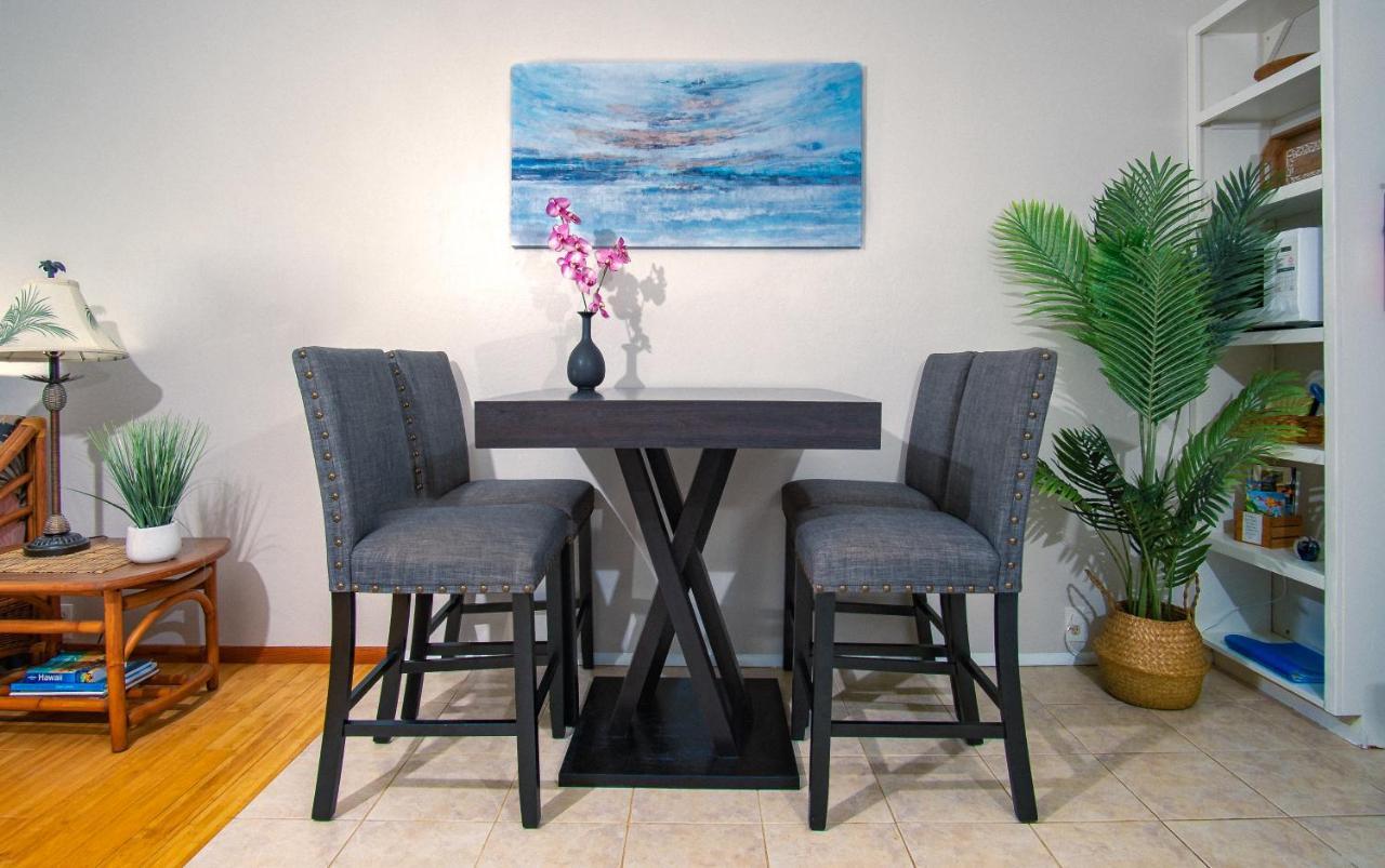 شقة Molokai Island Retreat With Beautiful Ocean Views And Pool - Newly Remodeled! Ualapue المظهر الخارجي الصورة
