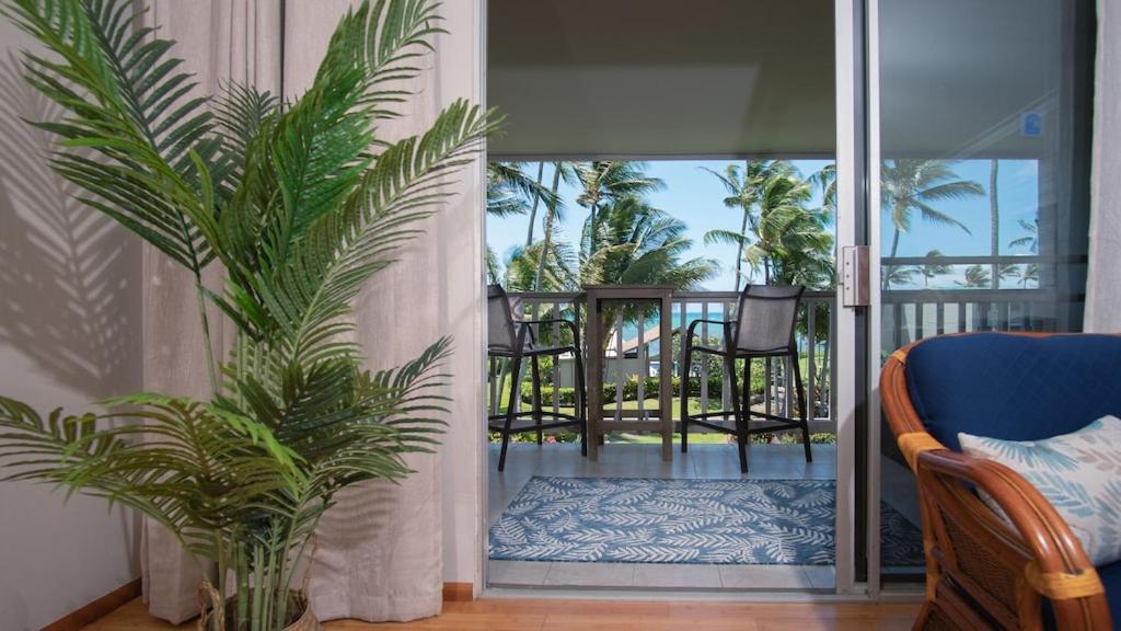 شقة Molokai Island Retreat With Beautiful Ocean Views And Pool - Newly Remodeled! Ualapue المظهر الخارجي الصورة